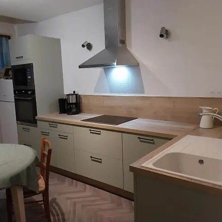 아파트 De La Liberation *